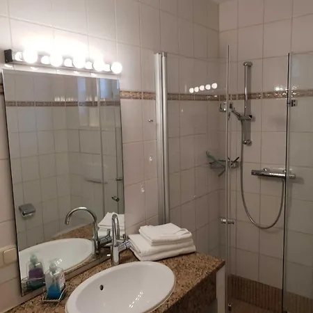 Rosenhof 11 酒店 Ostseebad Kühlungsborn